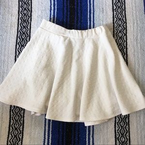 White embossed skater skirt forever 21 size L
